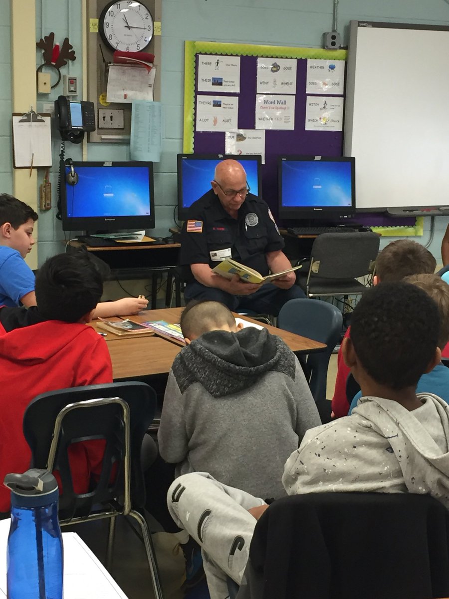Guest reader Fireman Bill helping the 5th grade students at Fernbrook Elementary School celebrate Read Across America Week! <a href="/fernbrooknj/">Fernbrook Elementary</a> @mtelischak <a href="/mjscott23/">michael scott</a>  #fernbrook #Randolphschools #drseuss #readacrossamericaweek