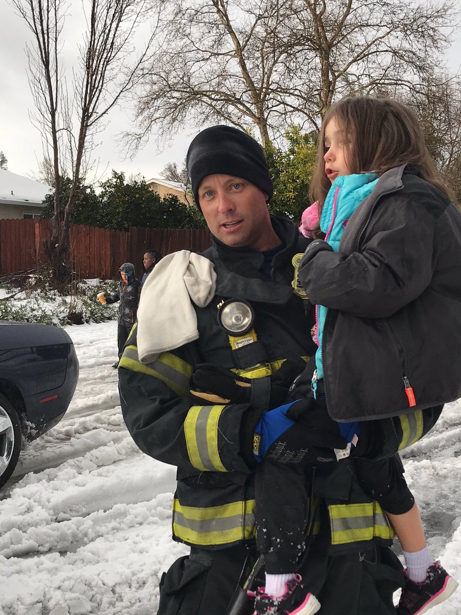 Sacramento Fire Department tweet media
