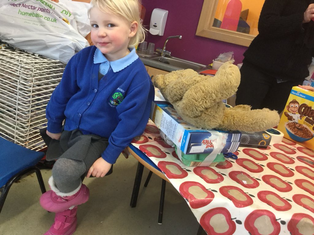 GrangeNurs's tweet photo. Look at the furniture we have made for baby bear. Well done to all the inventors in Nursery. #grangestem https://t.co/OlPba6wFVq