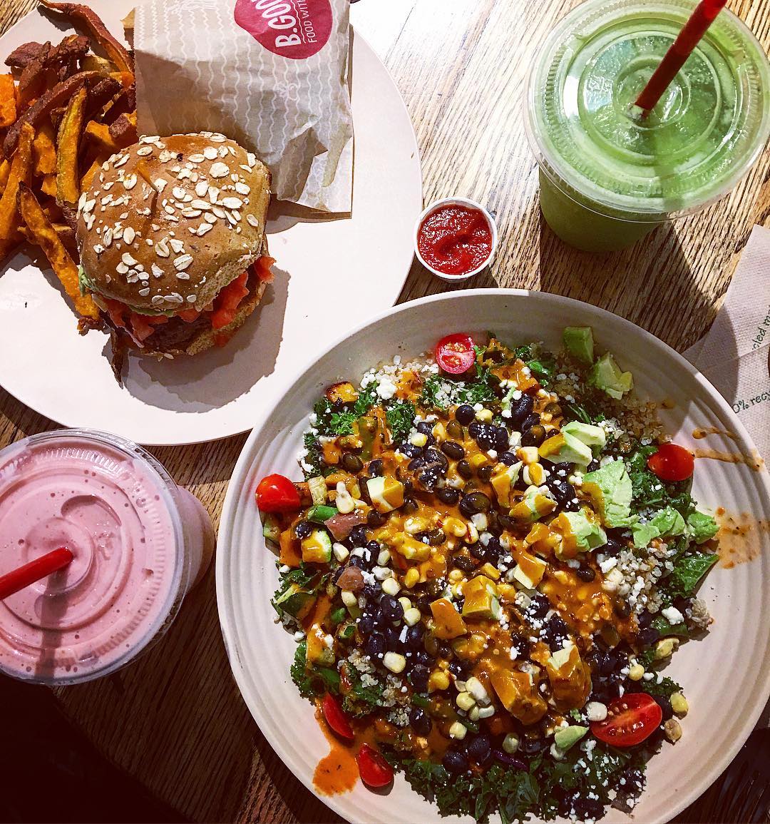 bgoodvermont's tweet photo. No sad desk lunches here. 👍
🥗🍔🍟🥤: Spicy Avocado &amp; Lime Bowl, West Side Burger, Sweet Potato Fries, Strawberry-Banana Smoothie, and Kale Crush Smoothie
photo: @hashtagval
#bgood #bgoodvt #bgoodvermont #bgoodburlington #vt #vermont #burlington #burlingtonvt #burlingtonvermont https://t.co/EZN3nAybQy