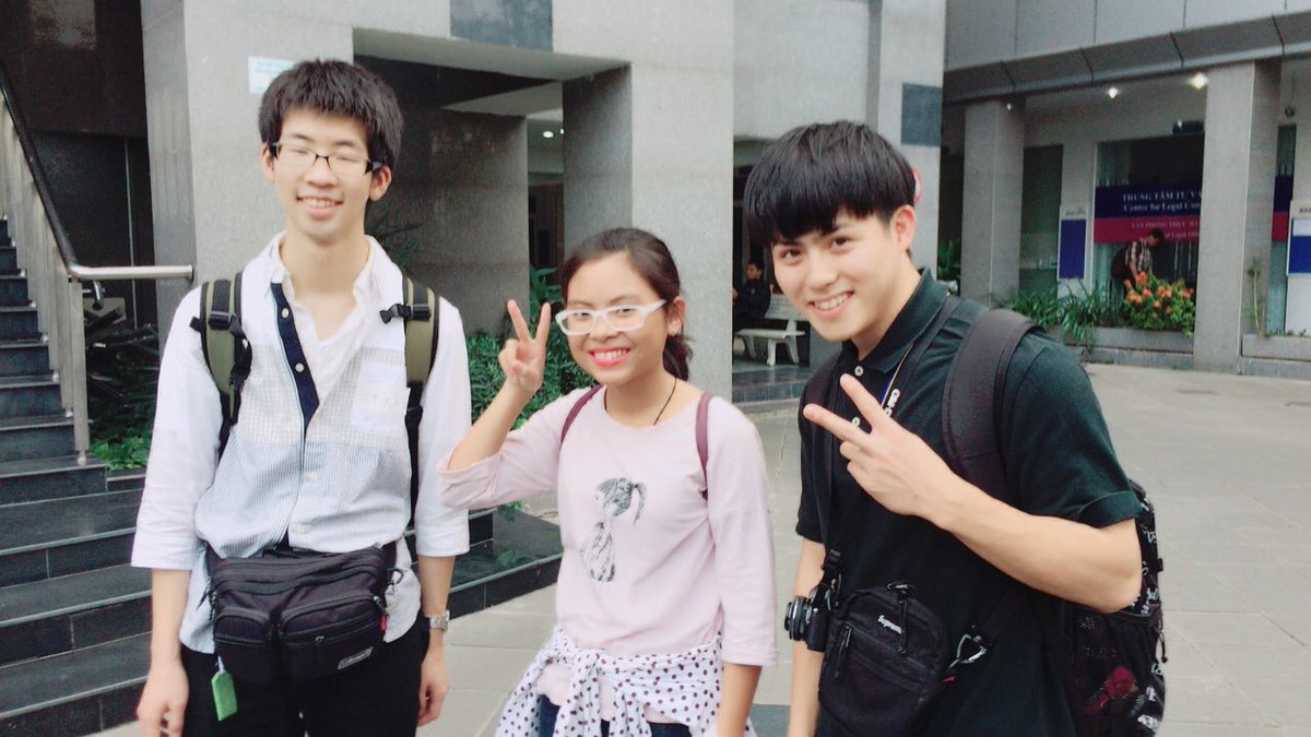 AvallonRosa's tweet photo. #Giao_lưu
#交流会
#HCMUlaw
#名古屋経済大学
#Kouji
#Masanao
#Homestay https://t.co/MJ4pZ5PlIb
