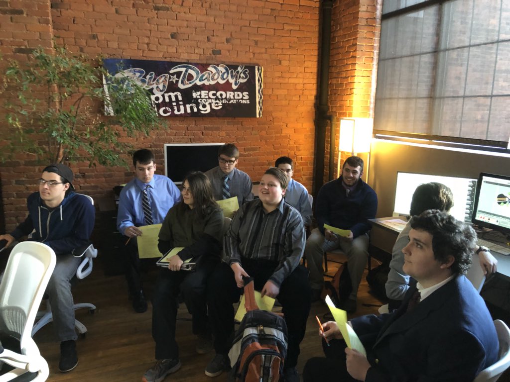WSCSAcademy's tweet photo. IT/Digital Media students getting a tour and job shadow experience at dPost! #dPost #NAF #WNYNAF #jawny #juniorachievement #BeFutureReady https://t.co/LXpjfyV1Mn