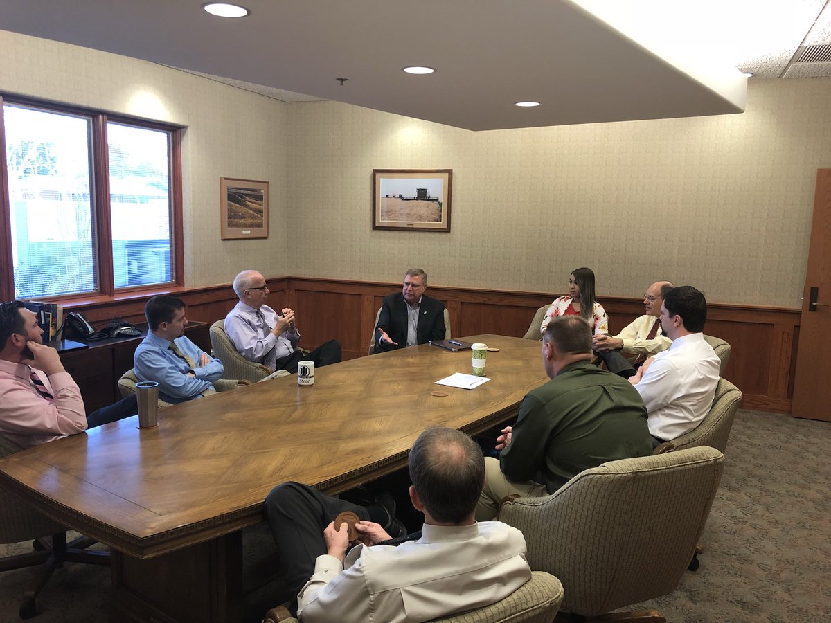 Thanks to the great folks at Western State Bank for allowing me to come speak to their board this morning! It’s time to Build A Better Kansas! #ksleg