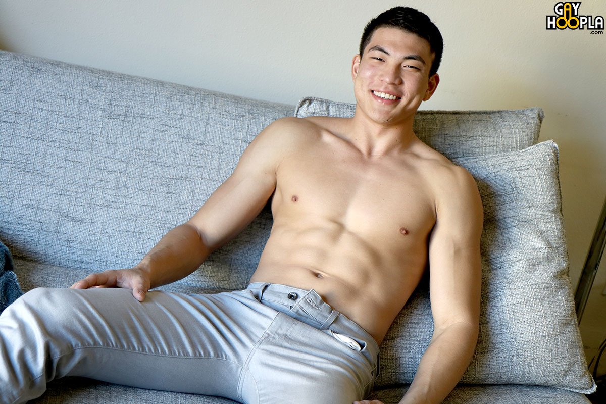 GayHoopla.com on Twitter: "Sean Lee anyone??? :)… "
