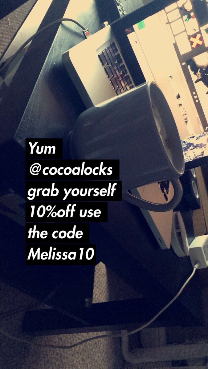itsmelissajayn's tweet image. Whilst I edit my video, having a cup of @cocoalocks #cocoalocks #yum #amazing #snowday #editing #movie #youtube 🖤