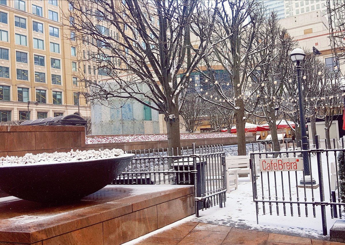 Cabot Square looking like a winter wonderland #snowUK #snowday #beastfromtheeast #london #canarywharf #cabotsquare