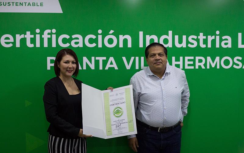 PLAYERS_Mty's tweet photo. #Advance @PROFEPA_Mx certifica a planta @GrupoAlEn #Villahermosa como #IndustriaLimpia. Entérate aquí -> https://t.co/N856zvWlTM https://t.co/unqkyqNZP0