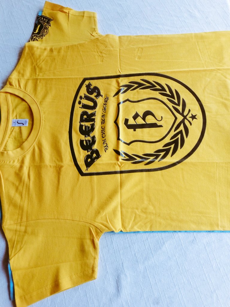 Beerus_BCBG's tweet photo. Just Appreciate The Brand and Simply Order Yours ♚B€€RÜ$♚ #FB #BCBG #GoodFits #StreetWear #StreetClothes #BeFashion #BeSwagg #BeRelax #UrbanMood #BeDressedByBeerus👓👕🇨🇲💯
♚B.C.B.G♚ https://t.co/2rhe3izZlN