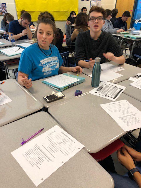 Ms. Haas' Spanish II Students using encapsulation to describe conjugating irregular verbs #21CenturyLearning #TwitterTuesday <a href="/WarhillHigh/">Warhill High School</a>