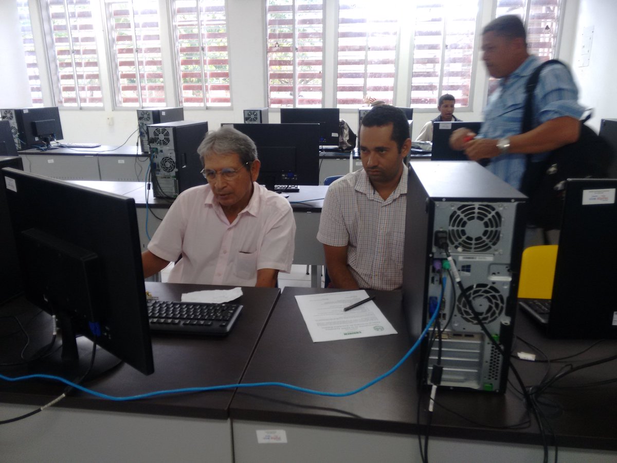 PVDplusINEM's tweet photo. En el @PVDplusINEM los docentes del @InemMonteria nos eCensamos de forma rápida y fácil @DANE_Colombia @TICMonteria #EnModoCenso https://t.co/FyKQV0AyHe