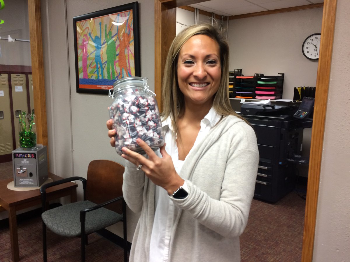 AldenElementary's tweet photo. Congratulations to Mrs. Howard for winning the Jar of Toostie Rolls from FAB.  Thanks to FAB for all the hard work for the upcoming Carnival on March 23rd. https://t.co/JoWY5eoAik