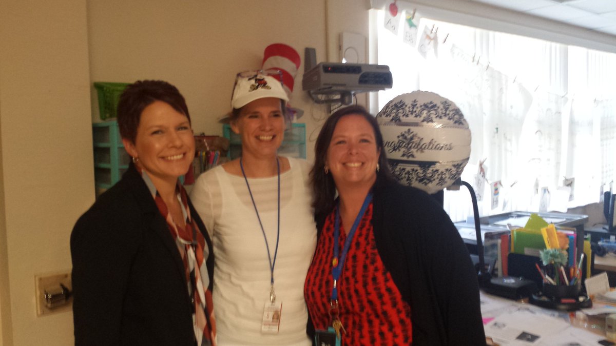 DOMEILIA's tweet photo. Congratulations to Mentor Teacher of the Year finalists from Grassy Waters Elementary Amy Moreland! @DOMEILIA  @SDPBCJenKuras  @SDPBCProfDev https://t.co/liw3l8Tf7D