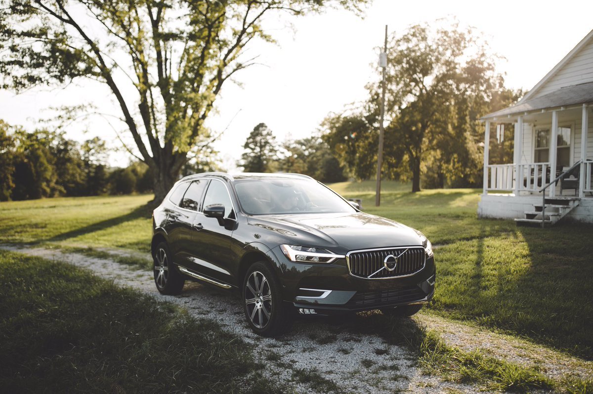 volvofresno's tweet photo. #TuesdayThoughts Picture this in your driveway. #Volvo https://t.co/eG7SgXXTO8 https://t.co/795zr8m2Ku