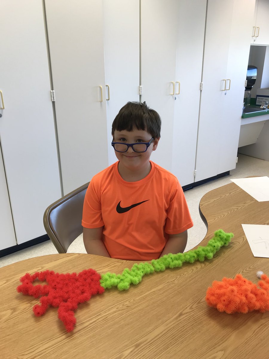 robinmjones1982's tweet photo. Too much fun creating with Bunchems today😍👍🏻 #PVProud #SalisburyElemProud https://t.co/lqGDvBR9eP