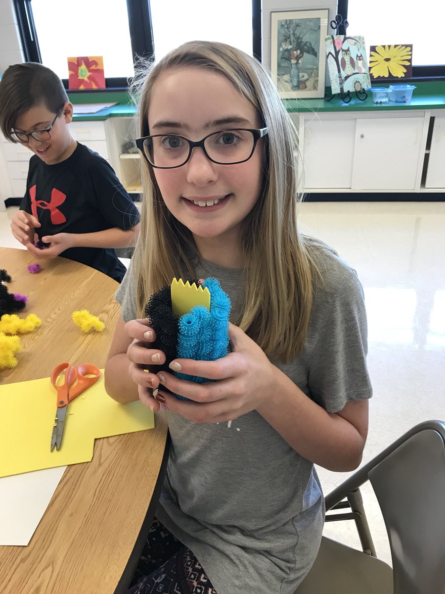 robinmjones1982's tweet photo. Too much fun creating with Bunchems today😍👍🏻 #PVProud #SalisburyElemProud https://t.co/lqGDvBR9eP