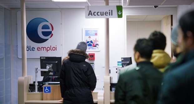 L'emploi change, Pôle emploi aussi - TRIBUNE du directeur de @pole_emploi Jean Basseres >> trib.al/ryTp0Yw