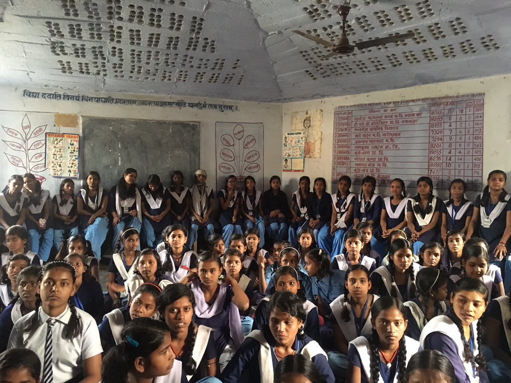 ngojanjeevan's tweet photo. Here we get to choose what nailpaint to apply for that house party &amp; on the other side are girls who struggle to even come to school on period days. Glimpses from awareness workshop in a govt school with Rotary Pink.  #StandByHer #BreakMentalBarriers #PadMan #MenstrualHygiene https://t.co/8D2uL8PEpR
