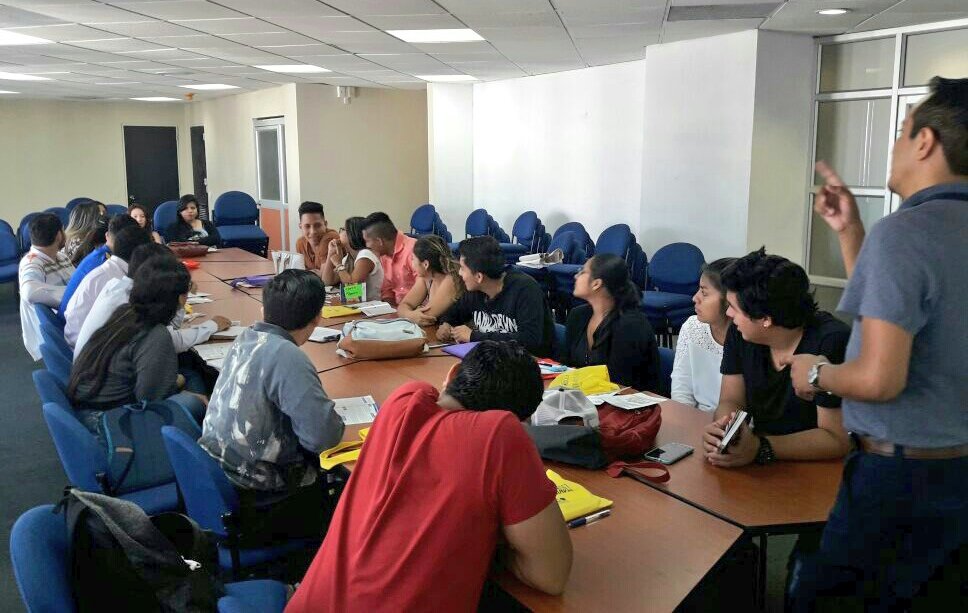 Segundo día del nuevo proceso de #BrigadasTransparencia con estudiantes de la <a href="/UdeGuayaquil/">Universidad de Guayaquil</a> Hoy hablamos sobre los mecanismos de #ParticipaciónCiudadana