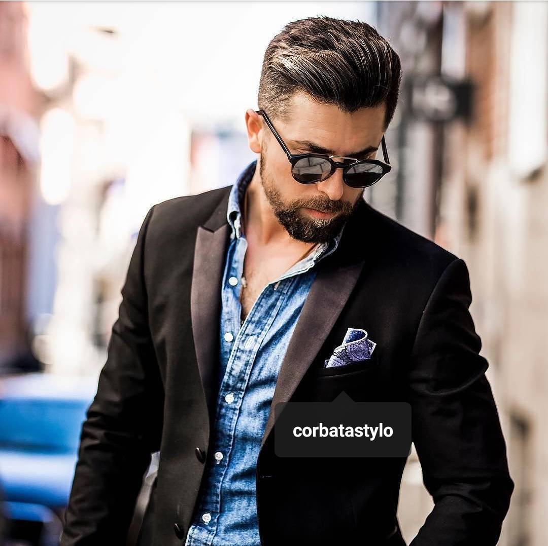 CorbataStylo's tweet photo. La opción de la misma tela para la camisa y el pañuelo deberíamos evitarla en los casos de camisas de cuadros o rayas, ya que puede crear saturación. La combinación más favorable entre camisa y pañuelo, es siempre en tejidos lisos. #CorbataStylo https://t.co/OSyckGIx62