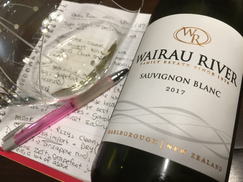 #Wine Review: <a href="/WairauRiver/">Wairau River Wine NZ</a> 2017 #SauvignonBlanc #NZWine briscoebites.com/wairau-river-s…