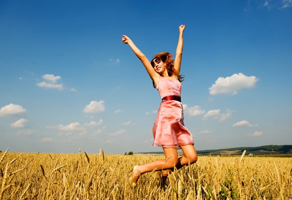 "At work, do you use your strengths to do your job—or not?" bit.ly/2zdinKx // A new way to gauge our happiness and wellbeing, presented by <a href="/O_Magazine/">Oprah Magazine</a>