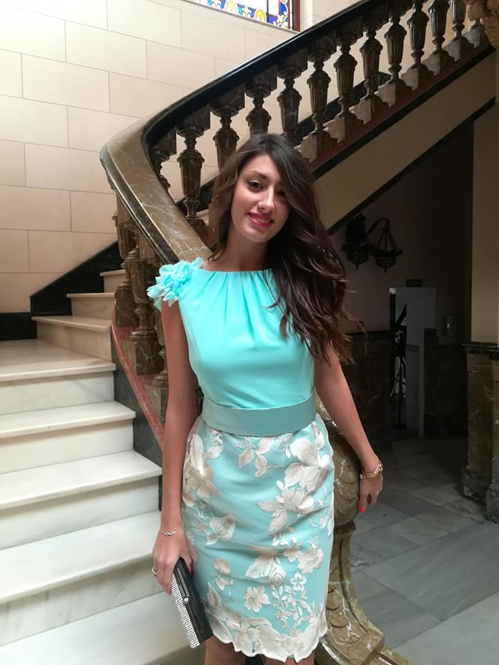 dakotadonbe's tweet photo. Más ropa que nos muestra Susana Mayoral ... conjuntos y vestidos para comuniones y demás eventos...TODO EN DAKOTA DON BENITO 👗👗💝💝 Y YA SABES QUE SI ERES MAMI DE COMUNIÓN TIENES UN 15% DTO.

#comuniones #estilo #moda #fiesta #comerciodonbenito #comerciodb #mujer #extremadura https://t.co/PWgAybnWE4