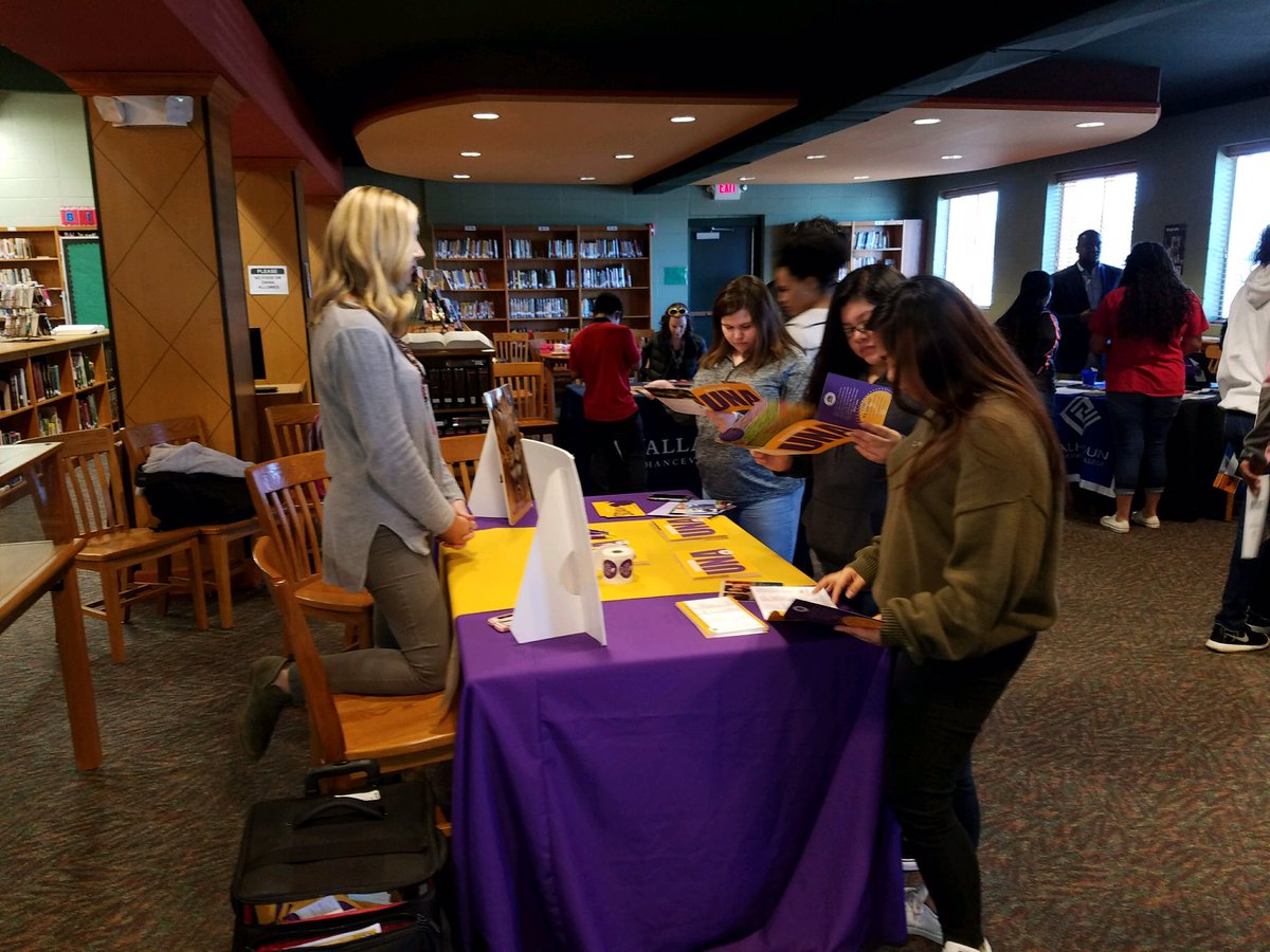 arusery's tweet image. Great Senior and Junior College Showcase at Tanner High School today! @TannerHighAL @LCSforKids