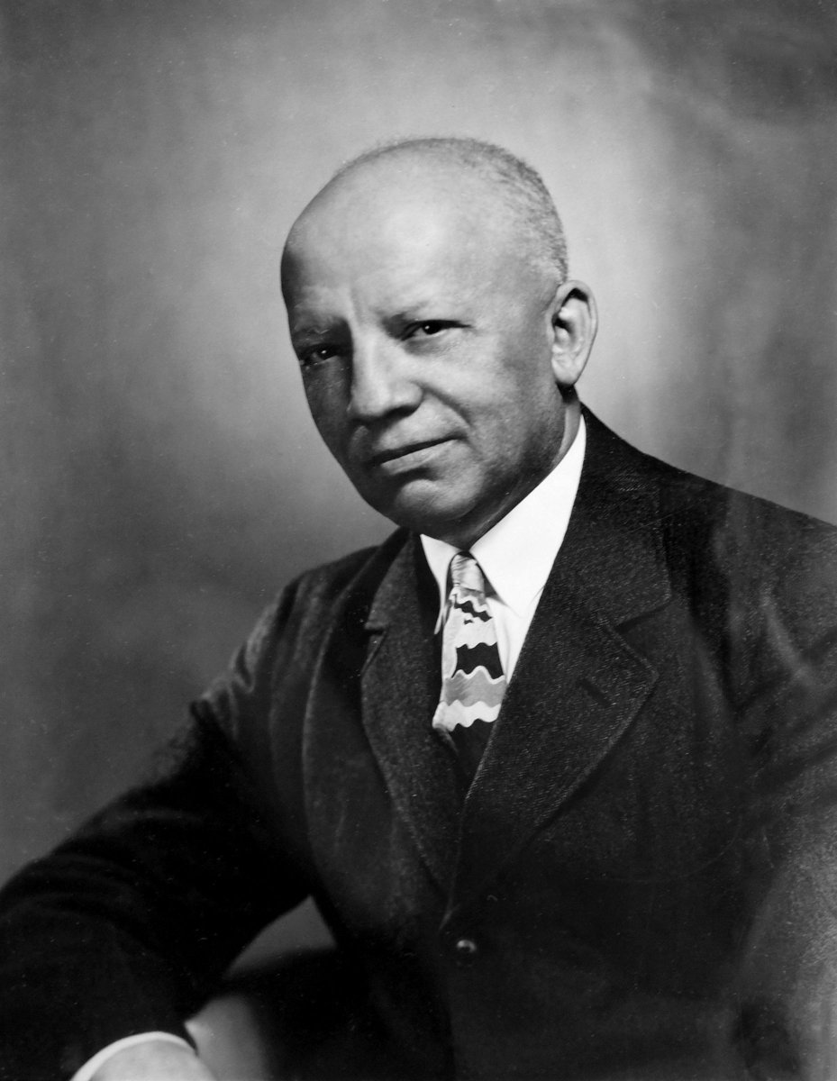 ChiPubSchools's tweet photo. Happy #AfricanAmericanHistoryMonth! #DidYouKnow Woodson Elementary School is named after Dr. Carter G. Woodson, an American historian, author, journalist and the founder of the Association for the Study of African American Life and History. #Legend https://t.co/uEX1Rzd4xA