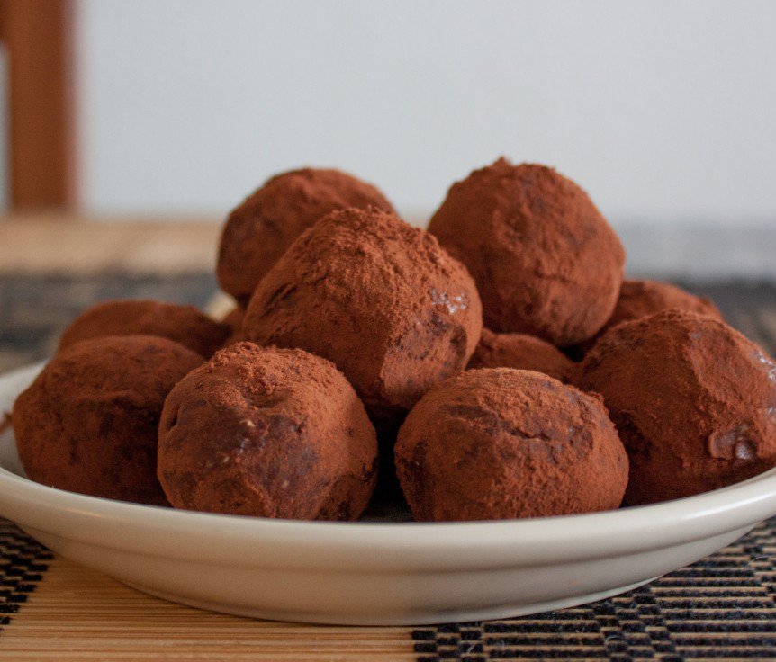 ghnaturally's tweet photo. In need of a #TuesdayTreat? Soothe your sweet tooth with these super-tasty, #healthy Chocolate Orange Truffles from Really Healthy Foods
https://t.co/dFnvrlBdAF?
#Vegetarian #Ketogenic #Diet #PassionForHealth #GoodHealthNaturally https://t.co/DnJpOwRwLa