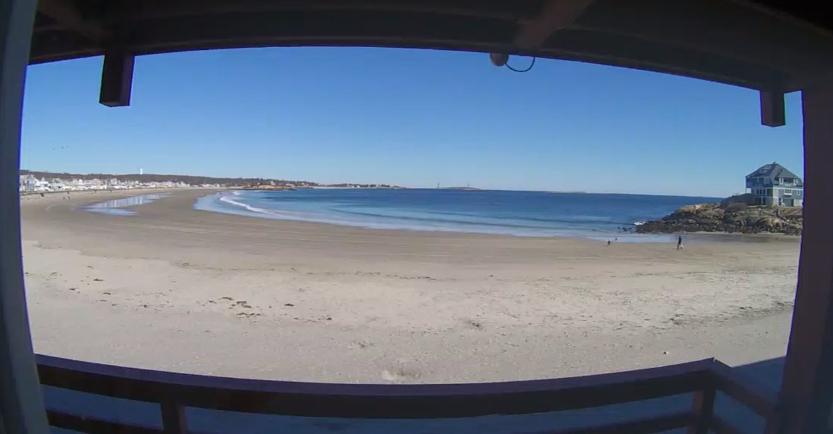 CapeAnnWeather's tweet photo. We got 50Β° and an overdose of Vitamin D....
#RockportMA #GloucesterMA #SurfsUp #CoCDay
#BeachDay #CodeBlue https://t.co/pBT29eWOt9