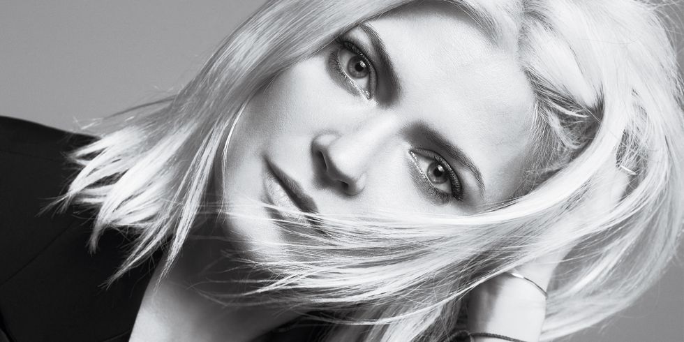 Hollywood Stylist Kate Young on How She Chooses Jewelry for the Oscars.
townandcountrymag.com/style/jewelry-…