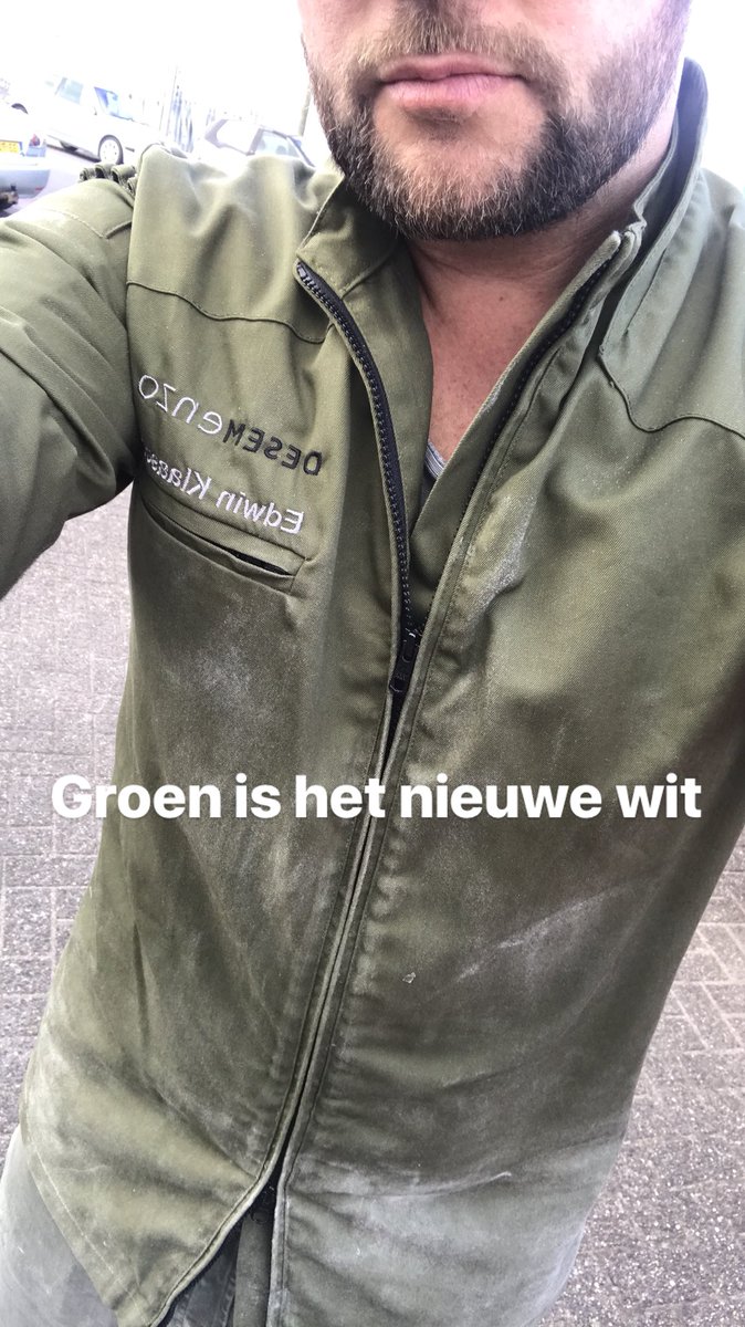 Een #koksbuis is nog geen #bakkersbuis <a href="/LeNouveauChef/">Le Nouveau Chef</a> #groenishetnieuwewit @FelixWilbrink #handjesinhetdeeg