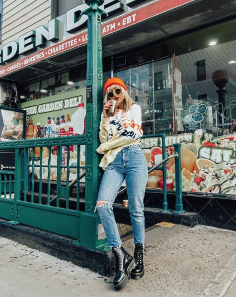 Our roadtrip sweater is so comfy, it's to tie-dye for, right <a href="/nicolealyse/">nicolealyse</a>?#wildfox #thunderdome #spring2018 shop it --> bit.ly/tiedyeroadtrip