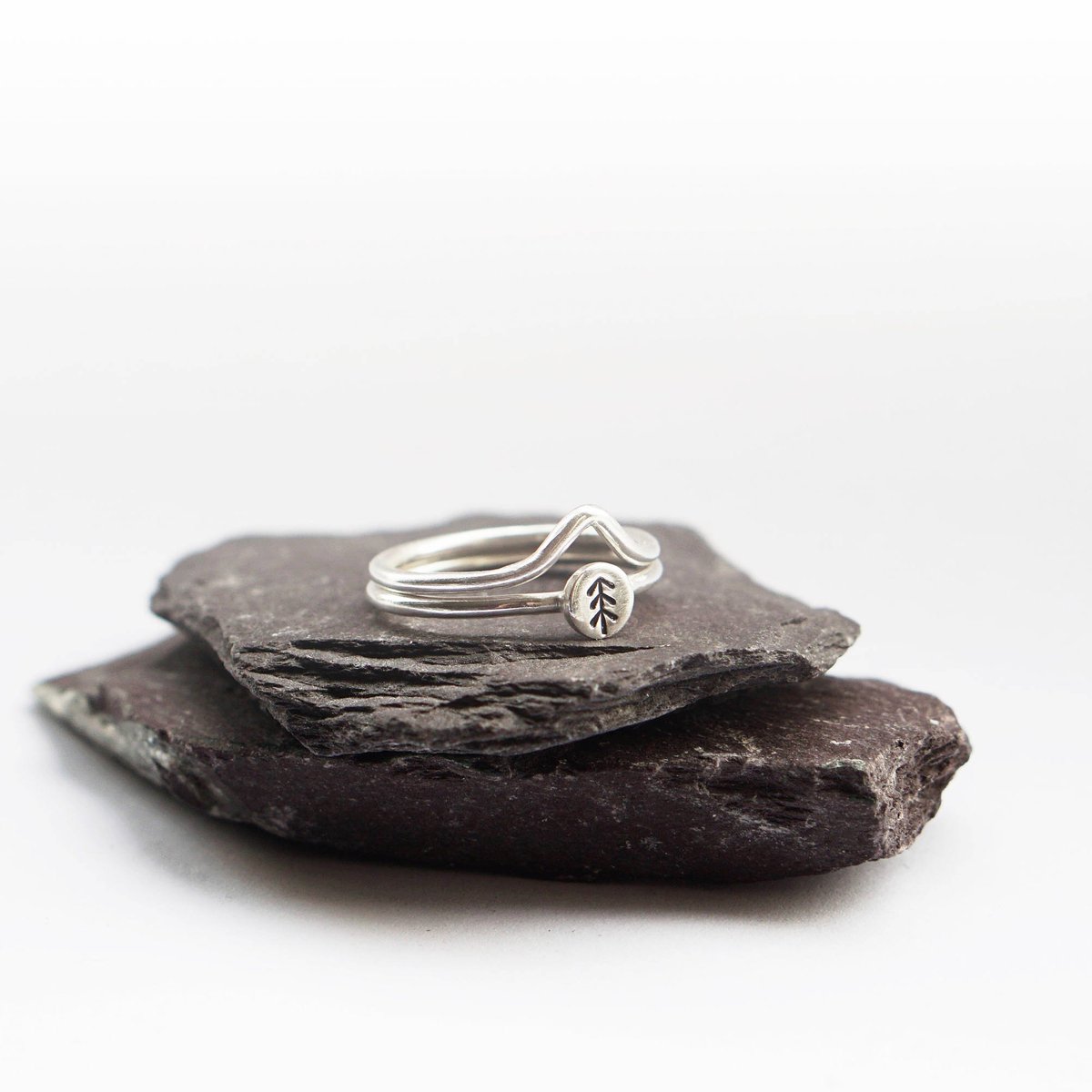CuriousOwlShop's tweet photo. Perfect for the #nature lover 😍 sterling silver #mountain and pine tree stacker 
https://t.co/dG0bM9CUx4
#jewellery #jewelry #craftbuzz #crafthour #handmade #merseyetsyteam https://t.co/wCbS4giFid