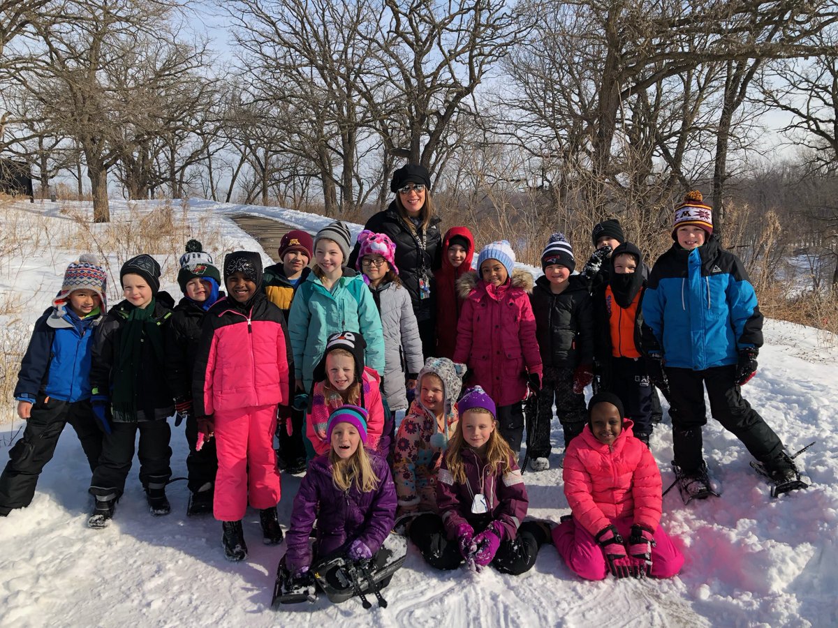 CloverRidgeElem's tweet photo. Learning in Nature! 1st Grade explores the great outdoors with our partnership with the Rapids Lake Wildlife Refuge! #BeautifulClassroom https://t.co/Xktqc9voMa