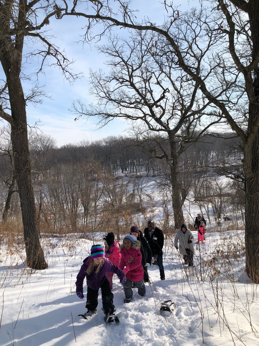 CloverRidgeElem's tweet photo. Learning in Nature! 1st Grade explores the great outdoors with our partnership with the Rapids Lake Wildlife Refuge! #BeautifulClassroom https://t.co/Xktqc9voMa