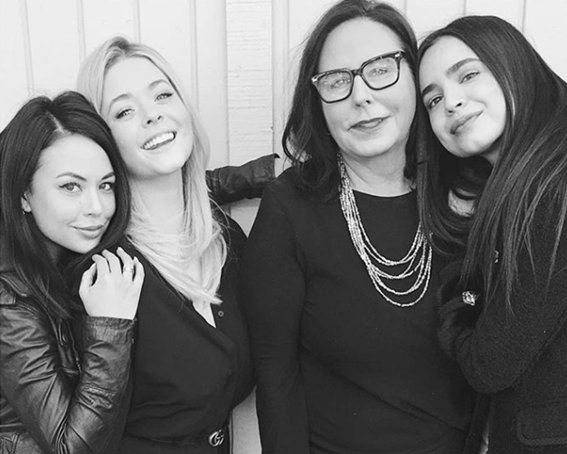 Gitte298's tweet image. "Our beautiful journey continues. ❤️❤️❤️" #PLLPerfectionists #PLL #PLLForever @PLLTVSeries @JanelParrish @SofiaCarson 📷: @imarleneking @miss_jillyb @SashaaPieterse