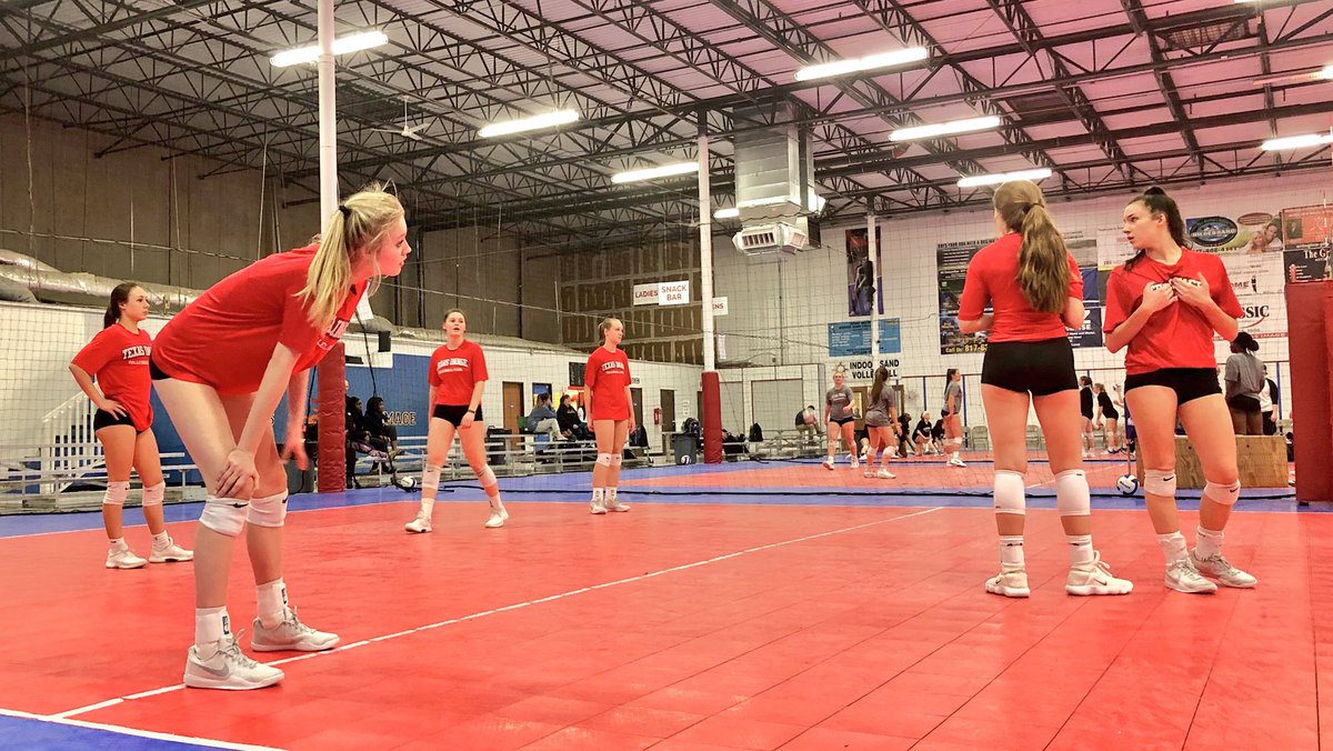 TXImg16ASICSBlk's tweet image. Back in the gym last night working hard in preparation for the Tour of Texas Finals this weekend! #touroftexas #volleyball #ImageSTRONG