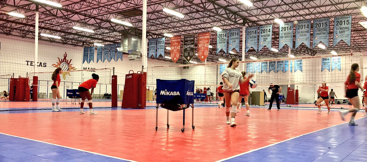 TXImg16ASICSBlk's tweet image. Back in the gym last night working hard in preparation for the Tour of Texas Finals this weekend! #touroftexas #volleyball #ImageSTRONG