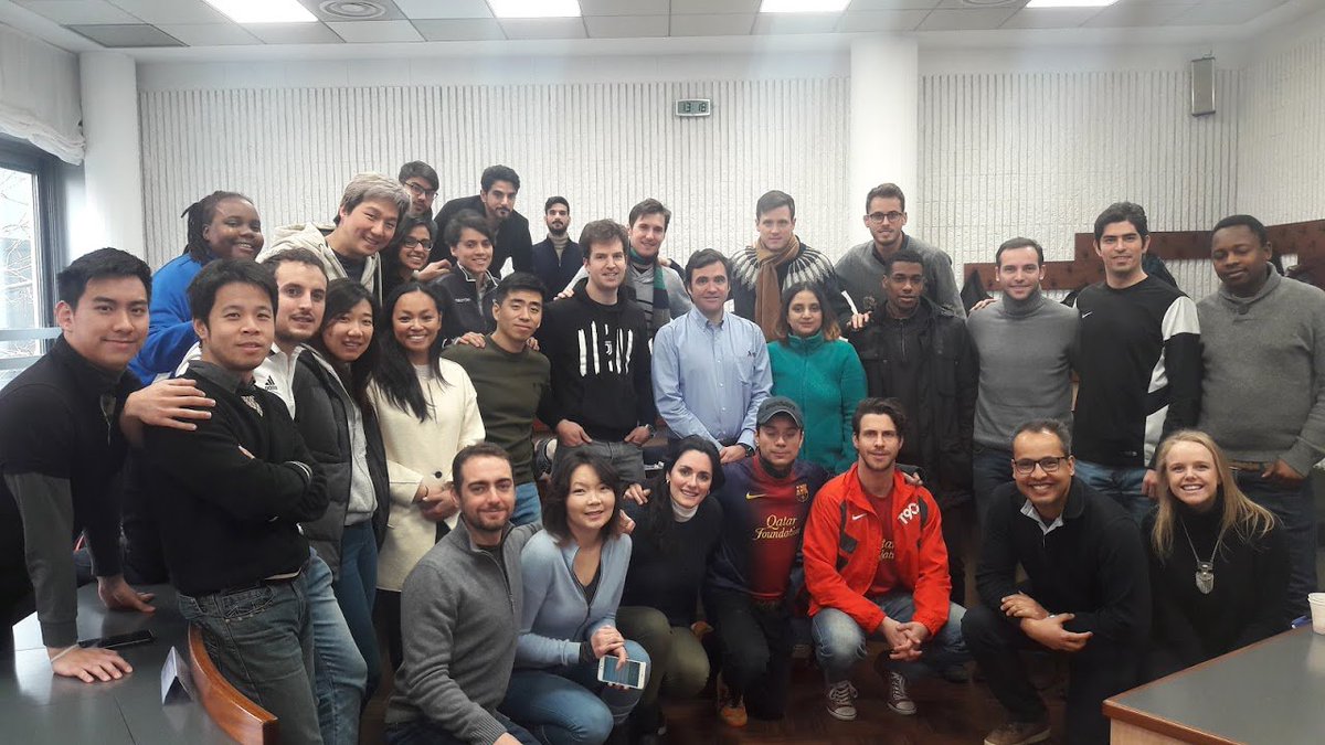MasterFIFA_SDA's tweet photo. Great session today with @JavSobrino Sobrino from @FCBarcelona to talk about FC Barcelona Strategic Plan and Barça Innovation Hub Project at Fifa Master @sdabocconi @MasterFIFA_SDA https://t.co/dtOoVxNjXp