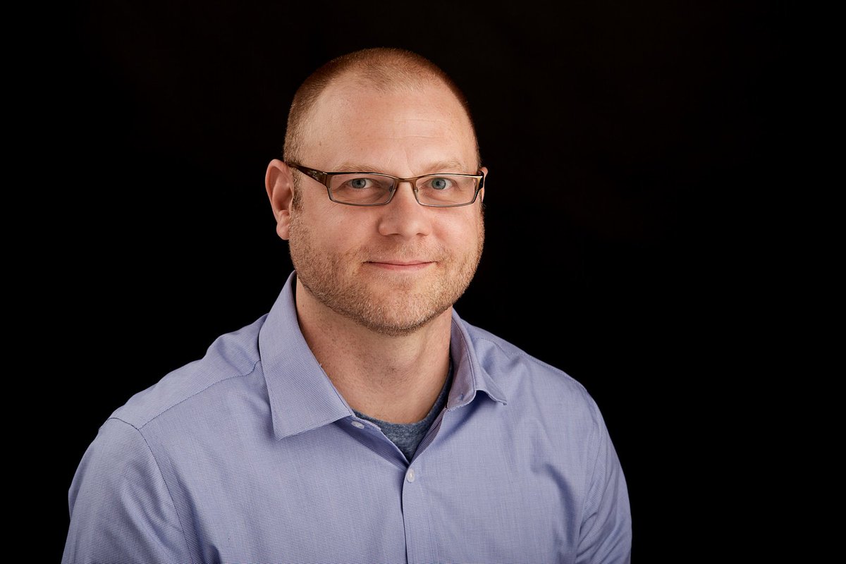 ClearRockStudio's tweet photo. We had our good friend Jay in from Coulter Software for some headshots. 
#photographylife #clearrockstudios #windsorontario  #photographer #headshots #professionalheadshots #windsorphotographer #walkerville #windsorsmallbusiness https://t.co/Q82Xp55Hzo