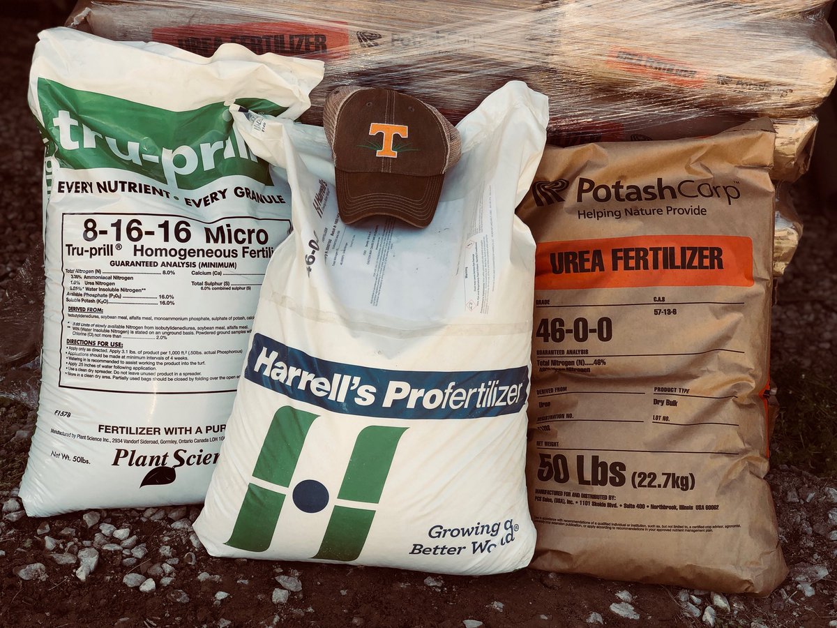 UTturfgrass's tweet photo. Feeling the love from @HarrellsLLC today. Thank you for your support of our efforts in turfgrass research, extension, and teaching. We truly appreciate it! https://t.co/NDUImJDAGc