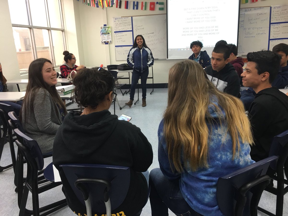 BUHSNowGen's tweet photo. Great turn out today! God is doing something awesome with our Club! If you didn’t get the chance to join us today, join us on March 13th in Rm 22!👊🏻💙 https://t.co/egXcnJe3rJ