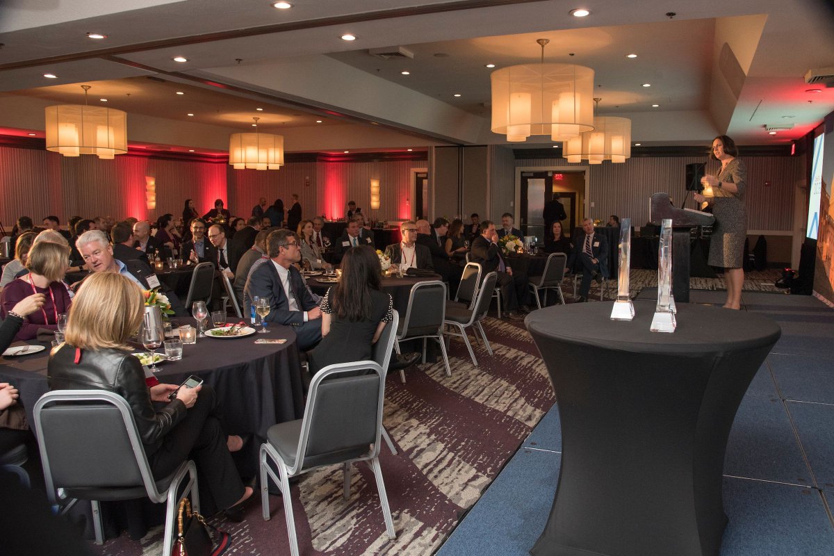 CompTIA's tweet photo. "Every meeting we attended, whether with senators, congressmen, congresswomen or their staffs, everyone was aware there was a serious tech skill shortage."
https://t.co/uv2BMXuSyE #CompTIAFlyIn https://t.co/nrXAbS83KO