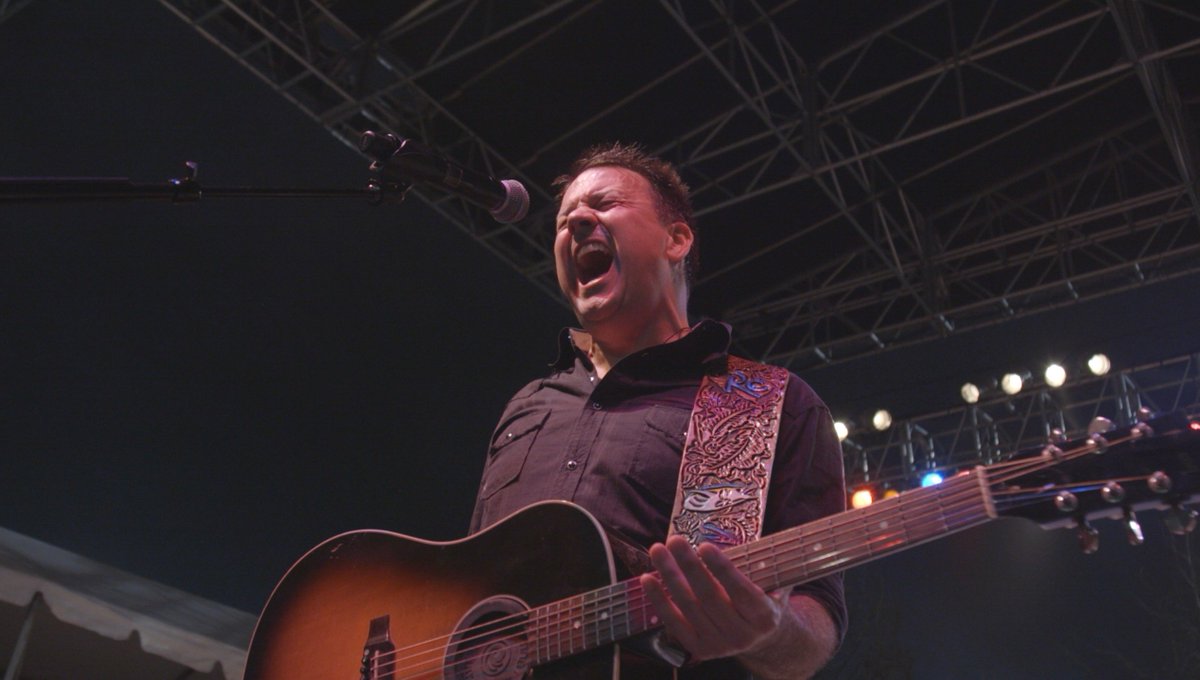 Check out these shots from Roger Creager's show at the rodeo Saturday night! Stay tuned for the video...