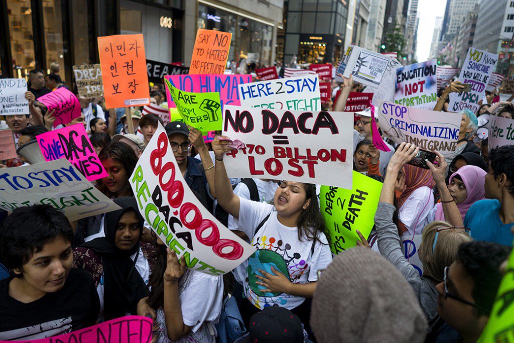 spancultureclub's tweet photo. Yesterday the Supreme Court has decided to put off on taking the case of DACA. Leaving all members uncertain on their future in this country. Read more ➡️ https://t.co/5CPLlKZ6Gn https://t.co/IBXWwjlb5S