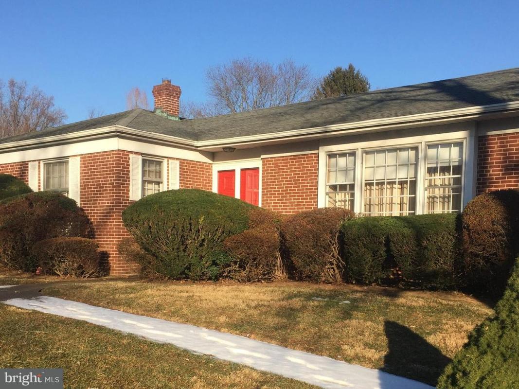SuzanneHinder's tweet photo. I would love to show you my #listing at 1018 Green Acre Road #Baltimore #MD  #realestate https://t.co/A2xknDLzkT https://t.co/knoCjVoXhM