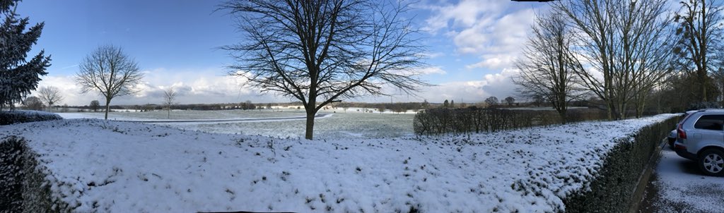 Beautiful and white <a href="/FSHampshire/">Four Seasons Hotel Hampshire</a>