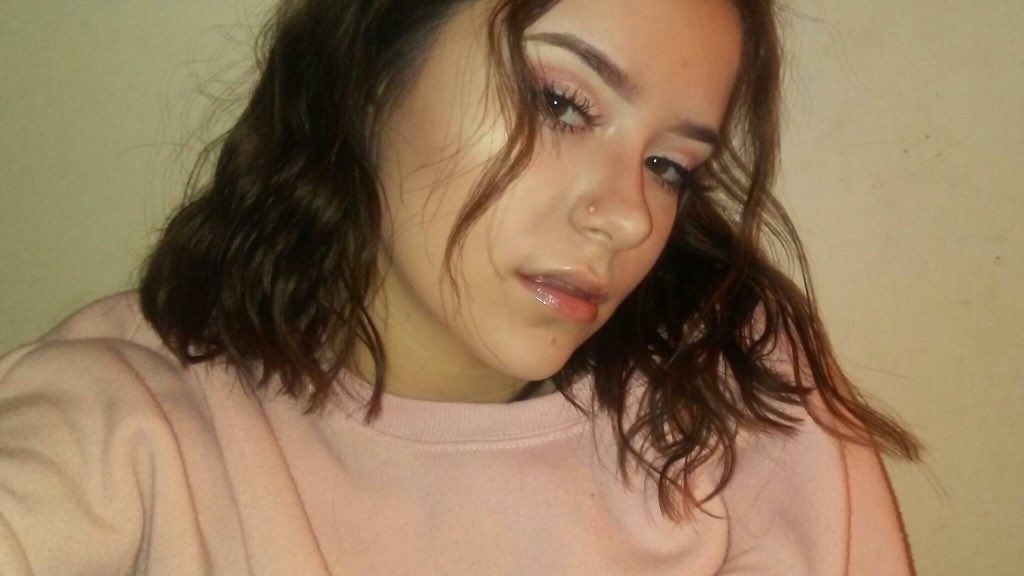 HarroldLyarna's tweet photo. Pink x https://t.co/l4ISnWSCUC