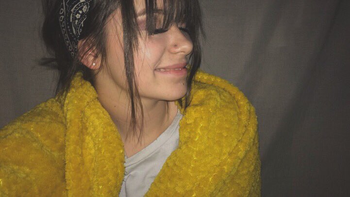 HarroldLyarna's tweet photo. Mustard yellow vibesss 🤞🏻🌻 https://t.co/SFmPJMP8uL